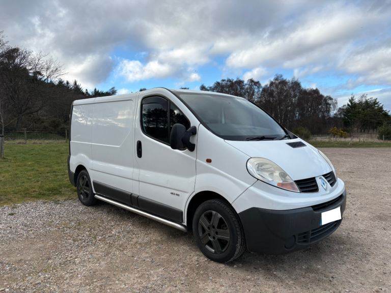 Renault Traffic Van 57 plate