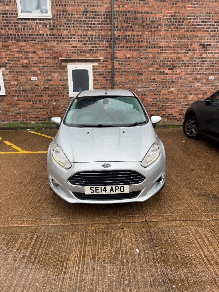 Ford, FIESTA, Hatchback, 2014, Manual, 1498 (cc), 5 doors