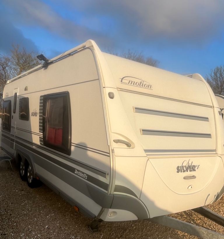 2012 dethleffs caravan fixed bed twin axle 4 berth German caravan 