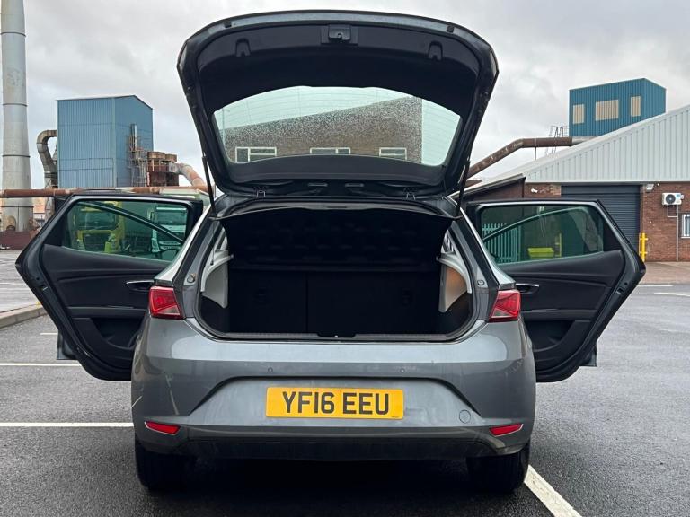 2016 SEAT Leon 1.6 TDI 110 SE Dynamic Technology 5dr DSG HATCHBACK Diesel Automatic