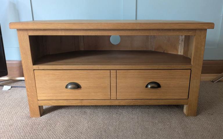 Oak TV Unit