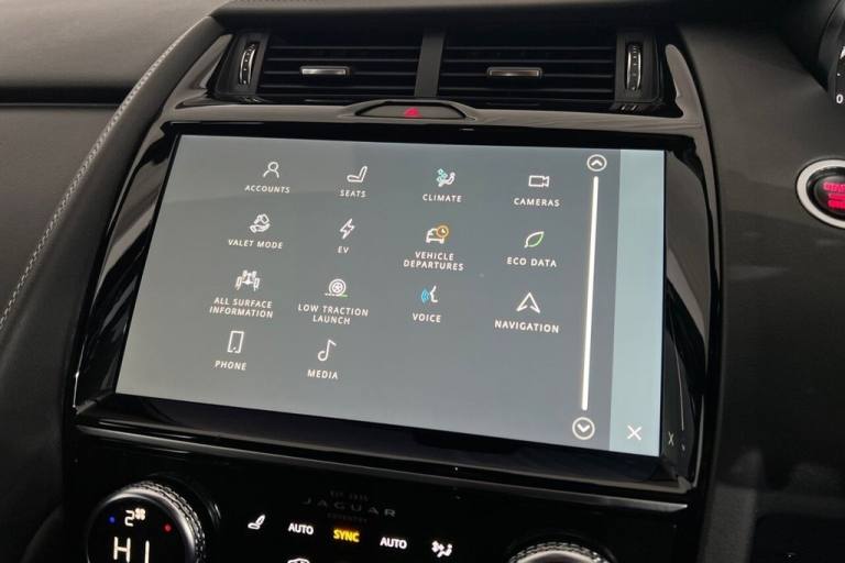 2021 21 JAGUAR E-PACE 1.5 P300E 12.17KWH R-DYNAMIC S SUV 5DR PETROL PLUG-IN HYBR