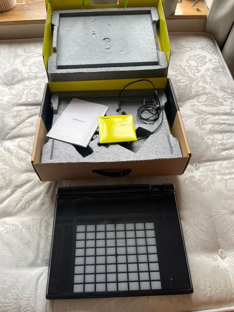 Ableton Push 2 Midi Controller - Like New, with Decksaver 