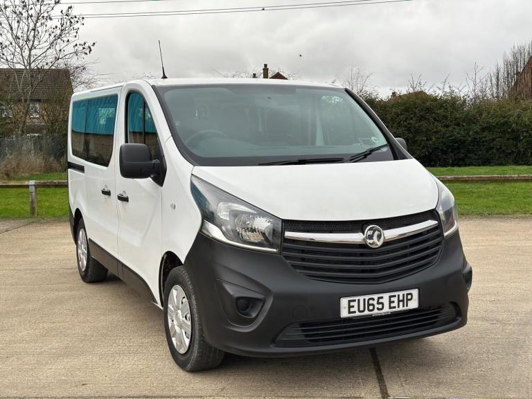 2015 Vauxhall Vivaro 1.6 CDTi 2900 L1 H1 Euro 5 5dr (9 Seat) MPV Diesel Manual