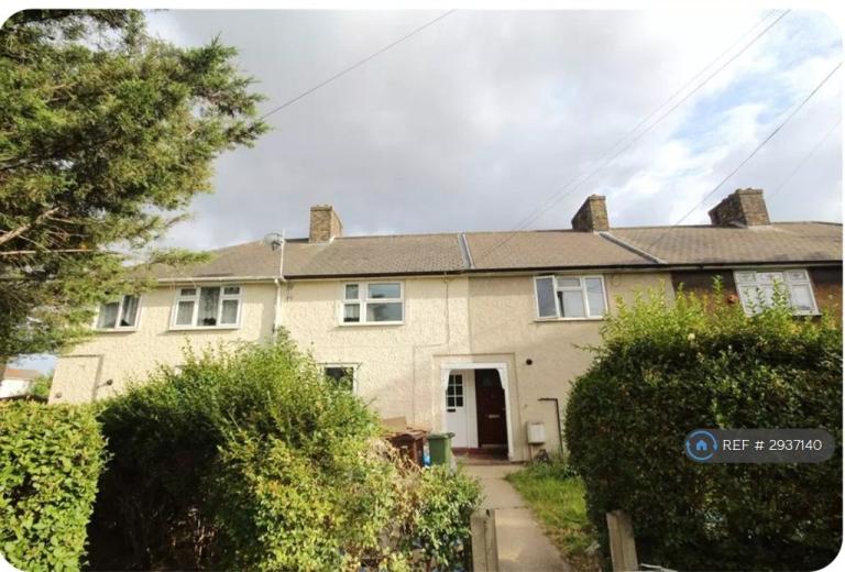 3 bedroom house in Canonsleigh Road, Dagenham, RM9 (3 bed) (#2937140)
