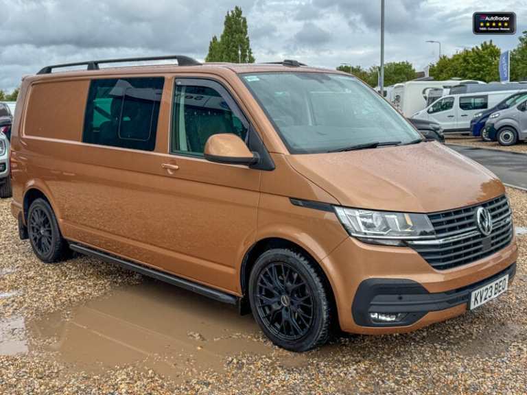 2023 Volkswagen Transporter Crew Cab LWB L2H1 T32 Tdi Kombi Highline Air Con Cam EURO 6 NO VAT Cr...
