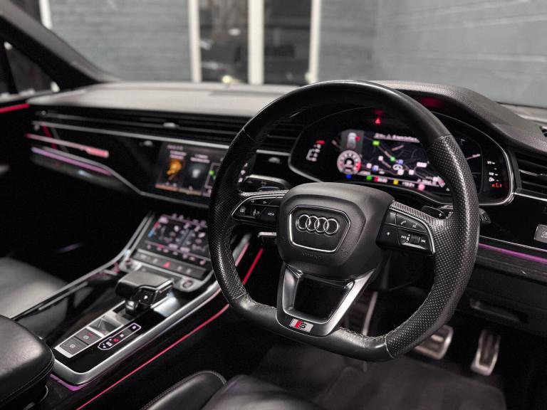 AUDI Q7 3.0 TFSI V6 55 Black Edition 2021