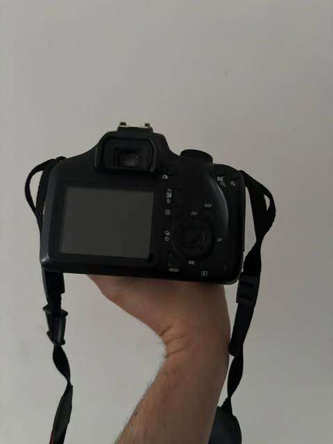 canon EOS 4000D