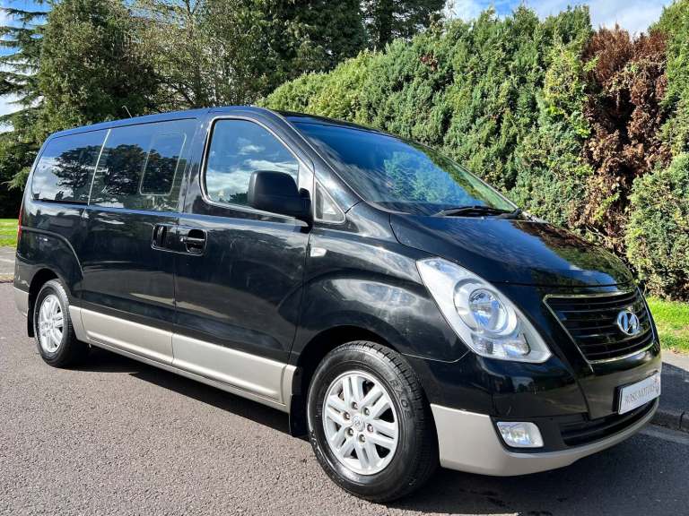 2017 Hyundai i800 2.5 CRDi [136] SE 5dr MPV Diesel Manual