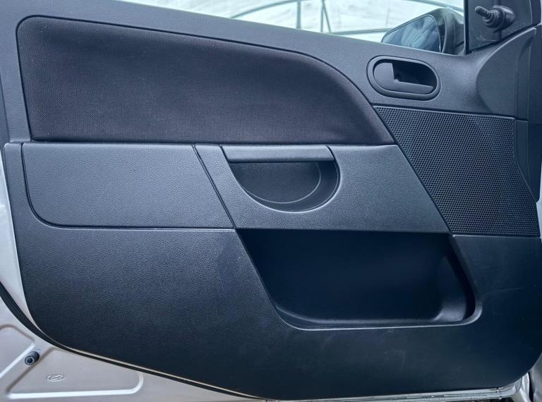 2008 Ford Fiesta 1.25 Style 5dr HATCHBACK Petrol Manual