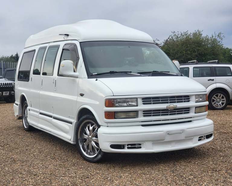 CHEVROLET ASTRO EXPRESS 5.7 V8 AUTOMATIC WHITE DAYVAN 7 SEATER MPV