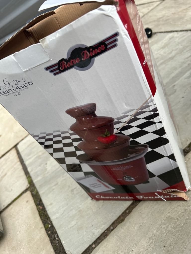 CHOCOLATE FOUNTAIN