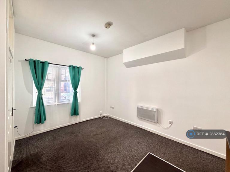 1 bedroom flat in High St West, Wallsend, NE28 (1 bed) (#2882384)