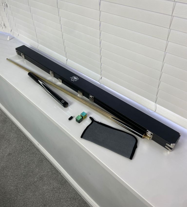 Hongjie 3/4 Snooker Cue with Case