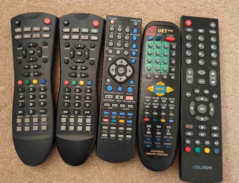 Universal Remote Controls Job Lot – Good Condition