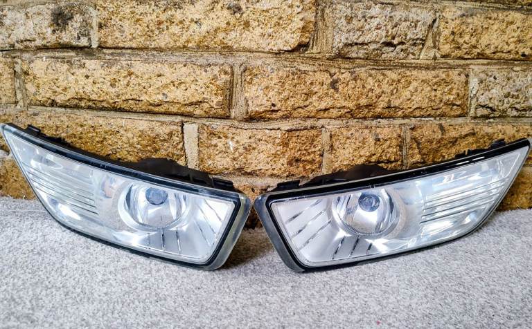 Ford Mondeo Mk4 original front fog lamps bumper lights