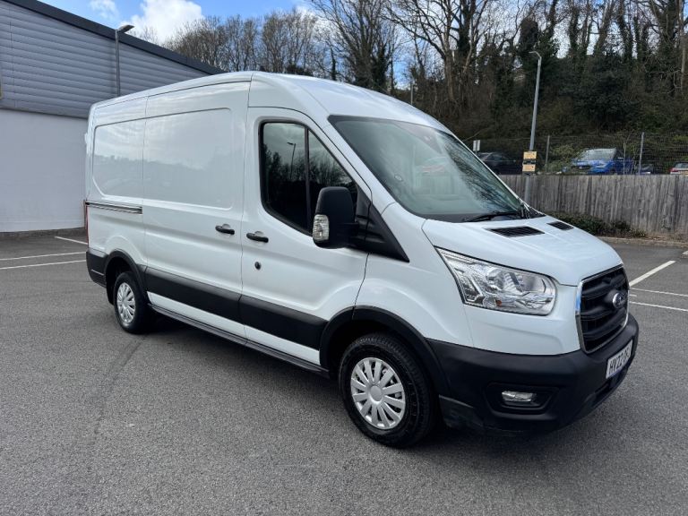 Transit 22 plate - full service history ,  excellent condition !