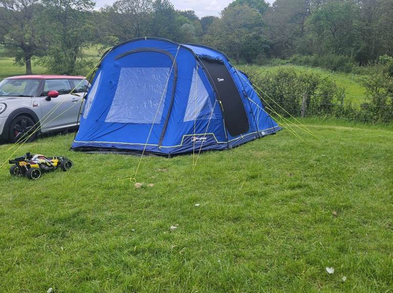 Berghaus Adhara 500 Nightfall tent with footprint and carpet