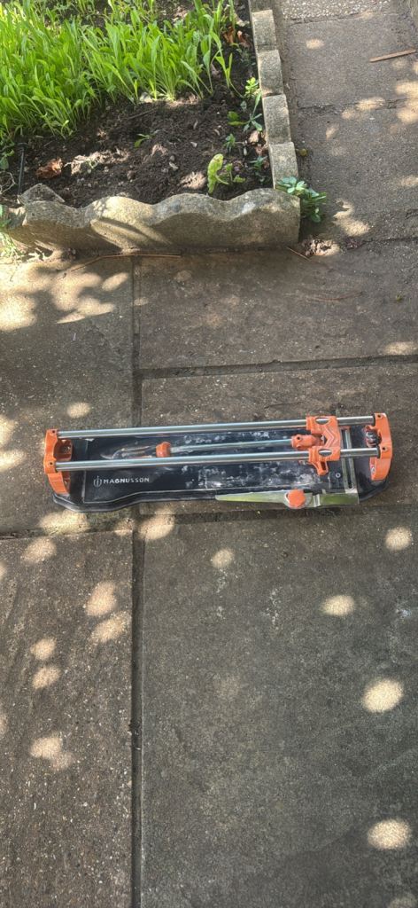 Magnusson 630mm tile cutter £50 • BRIGHTON,