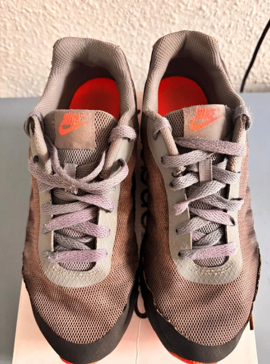 Nike Air Max Invigor