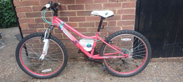 Apollo Independence 24" Bicycle - Suitable for 8-13 year olds