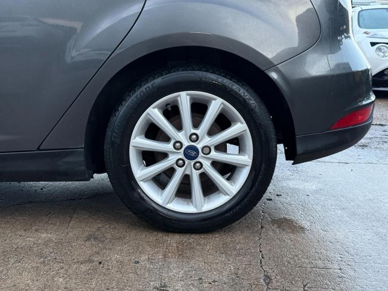 2015 Ford Focus 1.0T EcoBoost Titanium Euro 6 (s/s) 5dr HATCHBACK Petrol Manual