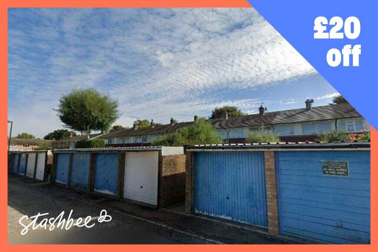 Garage to rent in Redhill (RH1) | Stashbee