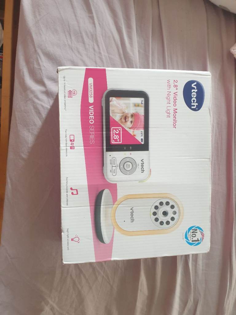VTech 2.8" Video Monitor with Night Light – New