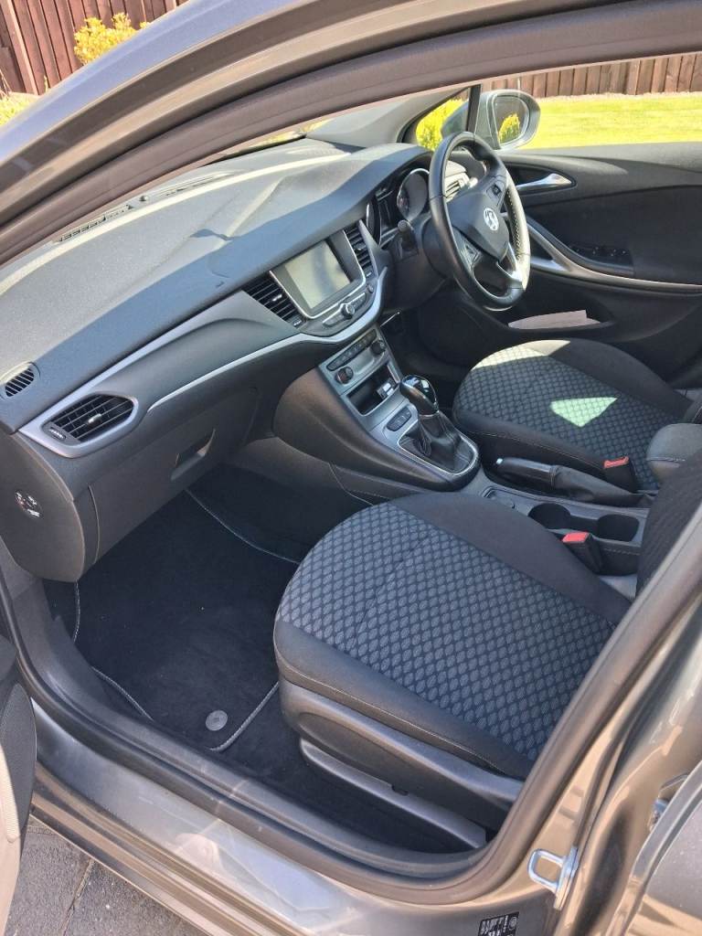 Vauxhall, ASTRA, Hatchback, 2019, Manual, 1598 (cc), 5 doors