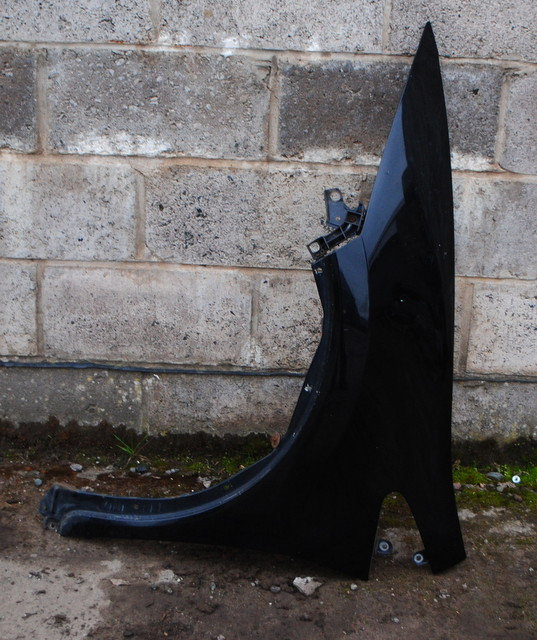2009 HONDA CIVIC MK8 3 DOOR FRONT PASSENGER SIDE WING BLACK