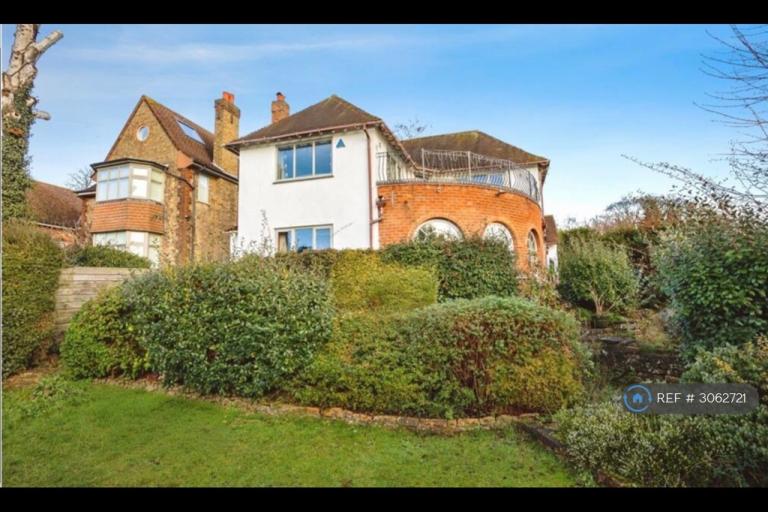 4 bedroom house in Oakham Road, Nottingham, NG11 (4 bed) (#3062721)
