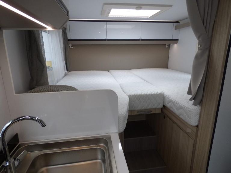 Adria Compact supreme SL DIESEL AUTOMATIC 2025