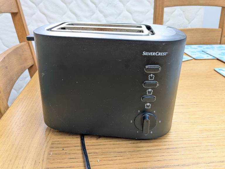 Basic toaster - free