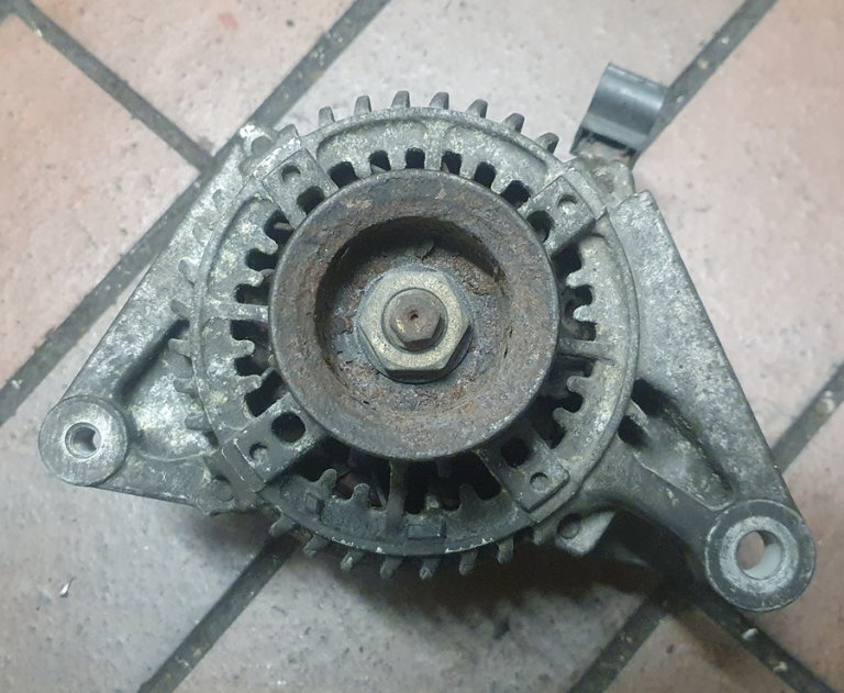Toyota Celica 1.8 Alternator 2003