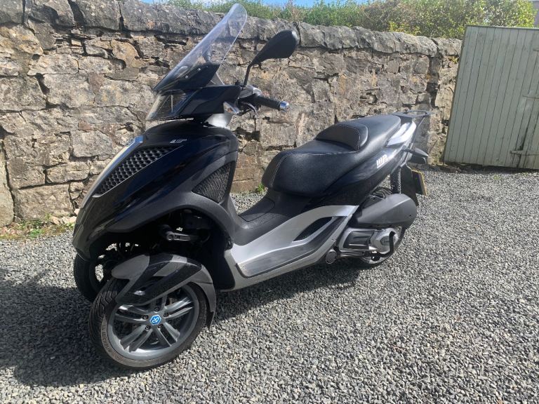 Piaggio, MP3, 2011, 278 (cc)