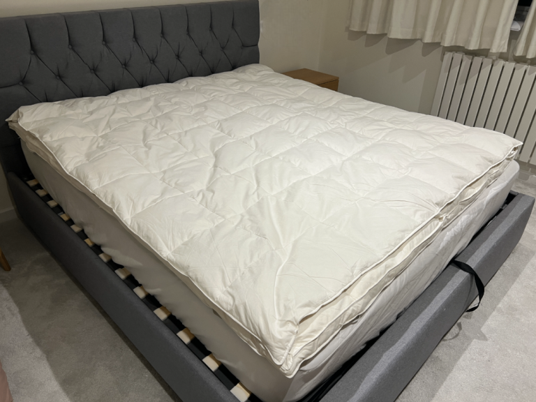 Mattress topper pillow top goose down feather