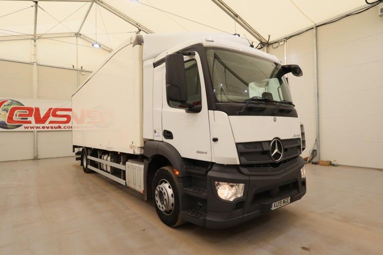 2019 (19 PLATE) Mercedes Benz Antos 1824 4x2 Euro 6 Refrigerated