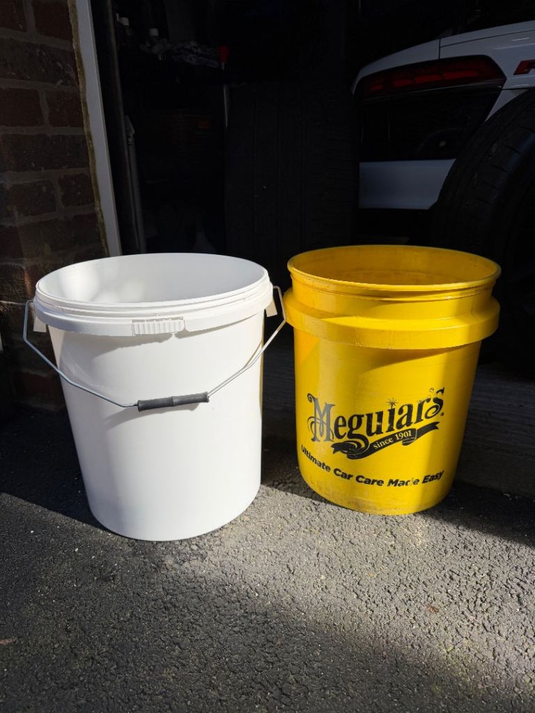 Detailing Car Wash Buckets and Grit Guards