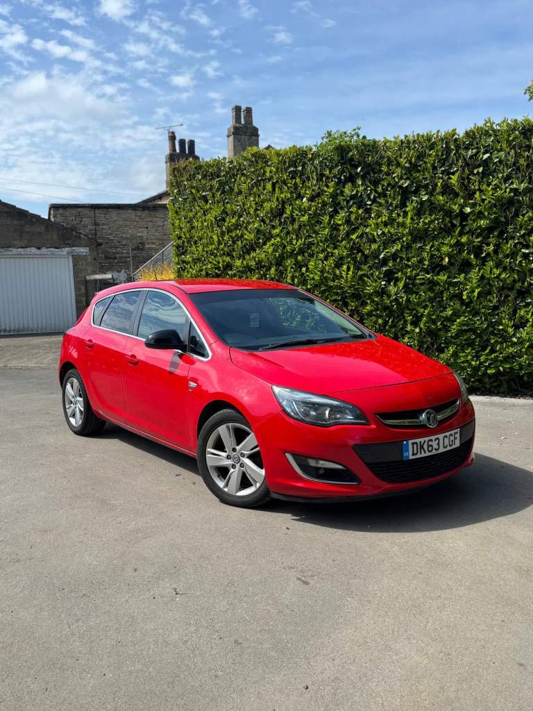 Vauxhall, ASTRA, Hatchback, 2013, Manual, 1686 (cc), 5 doors