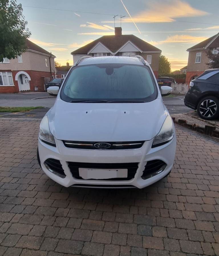 Ford, KUGA, Hatchback, 2014, Manual, 1997 (cc), 5 doors