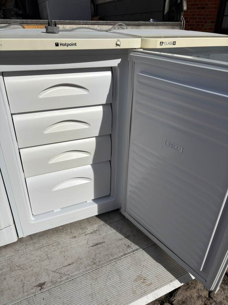 Hotpoint Freestanding Freezer – Good Condition