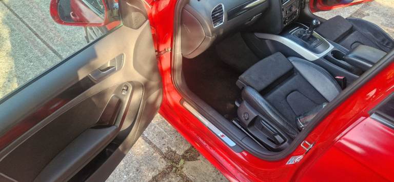 Audi, A4, Saloon, 2009, Manual, 1798 (cc), 4 doors