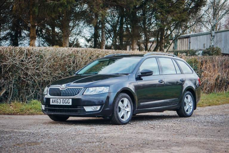 Skoda, OCTAVIA, Estate, 2013, Manual, 1598 (cc), 5 doors