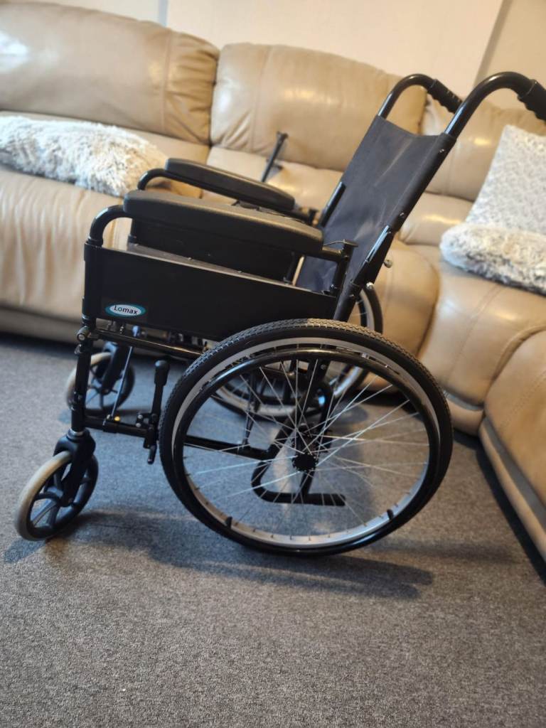 Lomax wheelchair seat 16' x 16'