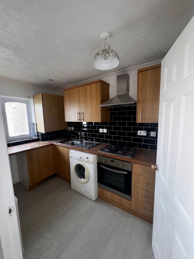 Flat For Rent Neasden/Brentcross