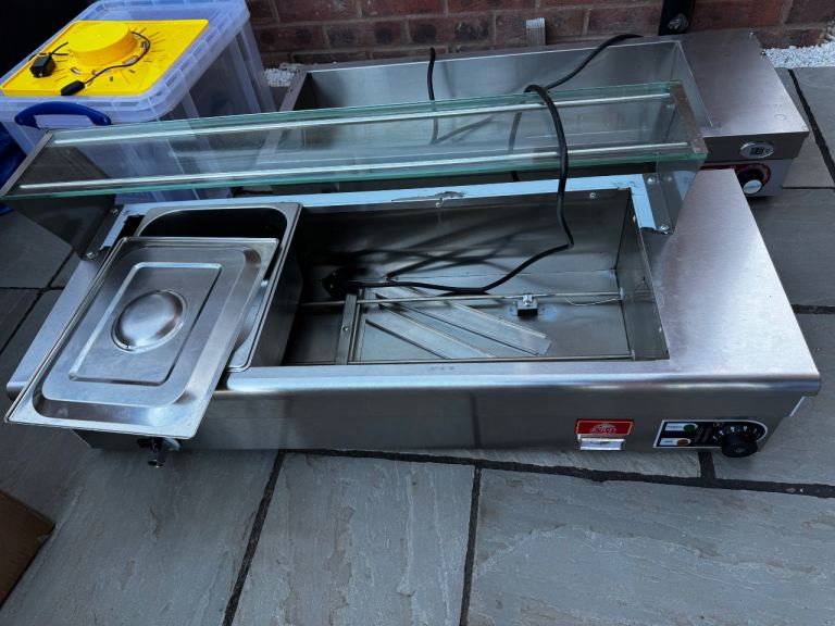 3 pots 1200w Bain Marie with glass screen