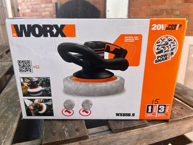 Cordless polisher buffer