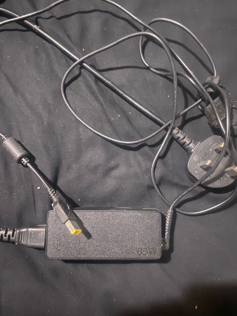 Lenovo 65W Laptop Charger – Good Condition