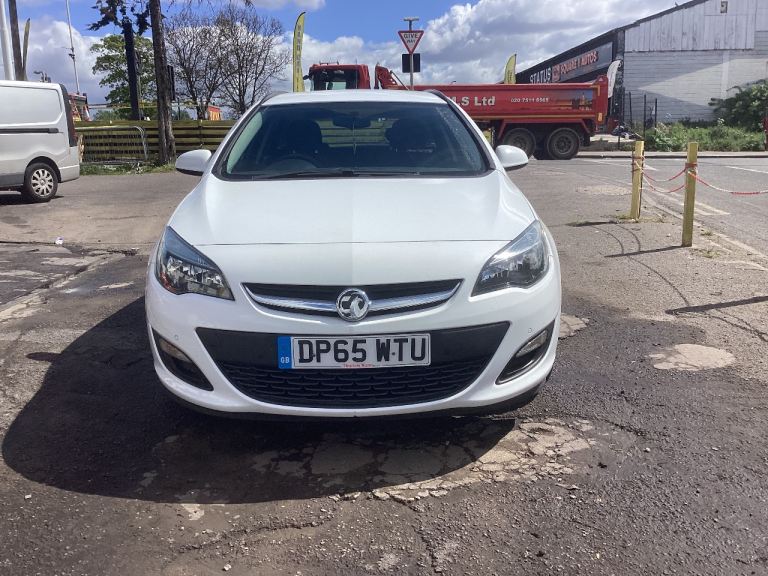 Vauxhall, ASTRA, Estate, 2015, Manual, 1598 (cc), 5 doors