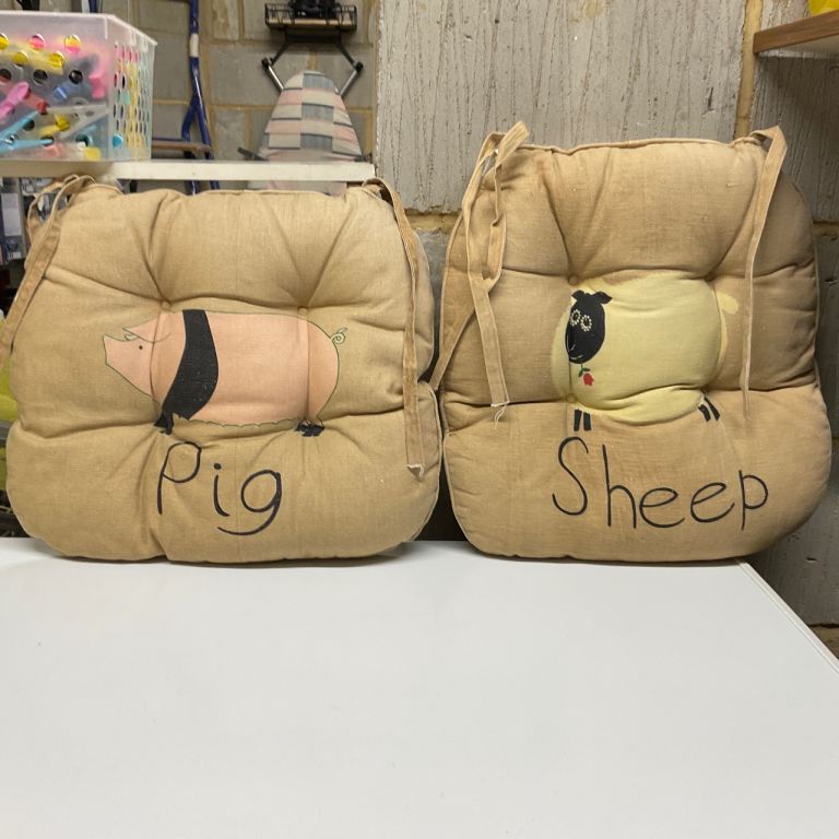 DELIGHTFUL CUSHIONS for stools or chairs 